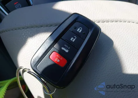 2019 Toyota Camry Xle from USA, damaged, VIN 4T1B11HKXKU757142